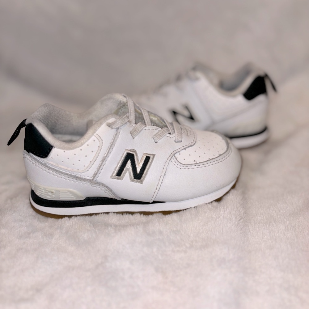 Toddler new balance sneakers